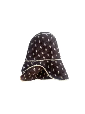 A Hat Named Wanda, Hickory