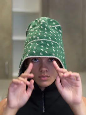A Hat Named Wanda, Juniper