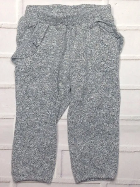 Baby Gap GRAY & WHITE 2 PC Outfit