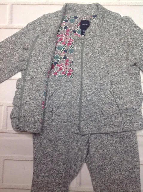 Baby Gap GRAY & WHITE 2 PC Outfit