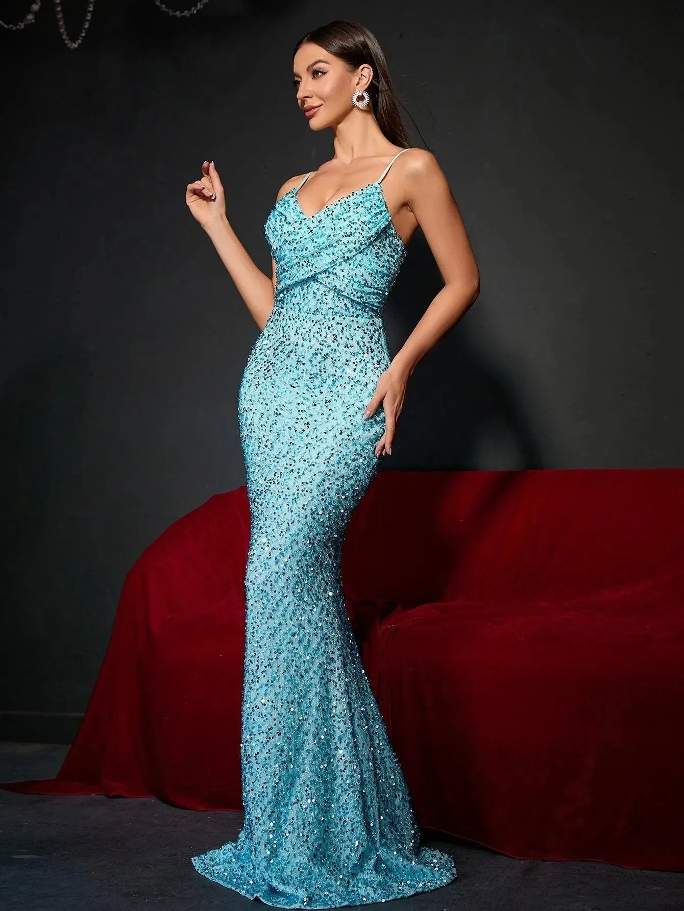 Elegant Spaghetti Strap Sleeveless Sequin Formal Dress