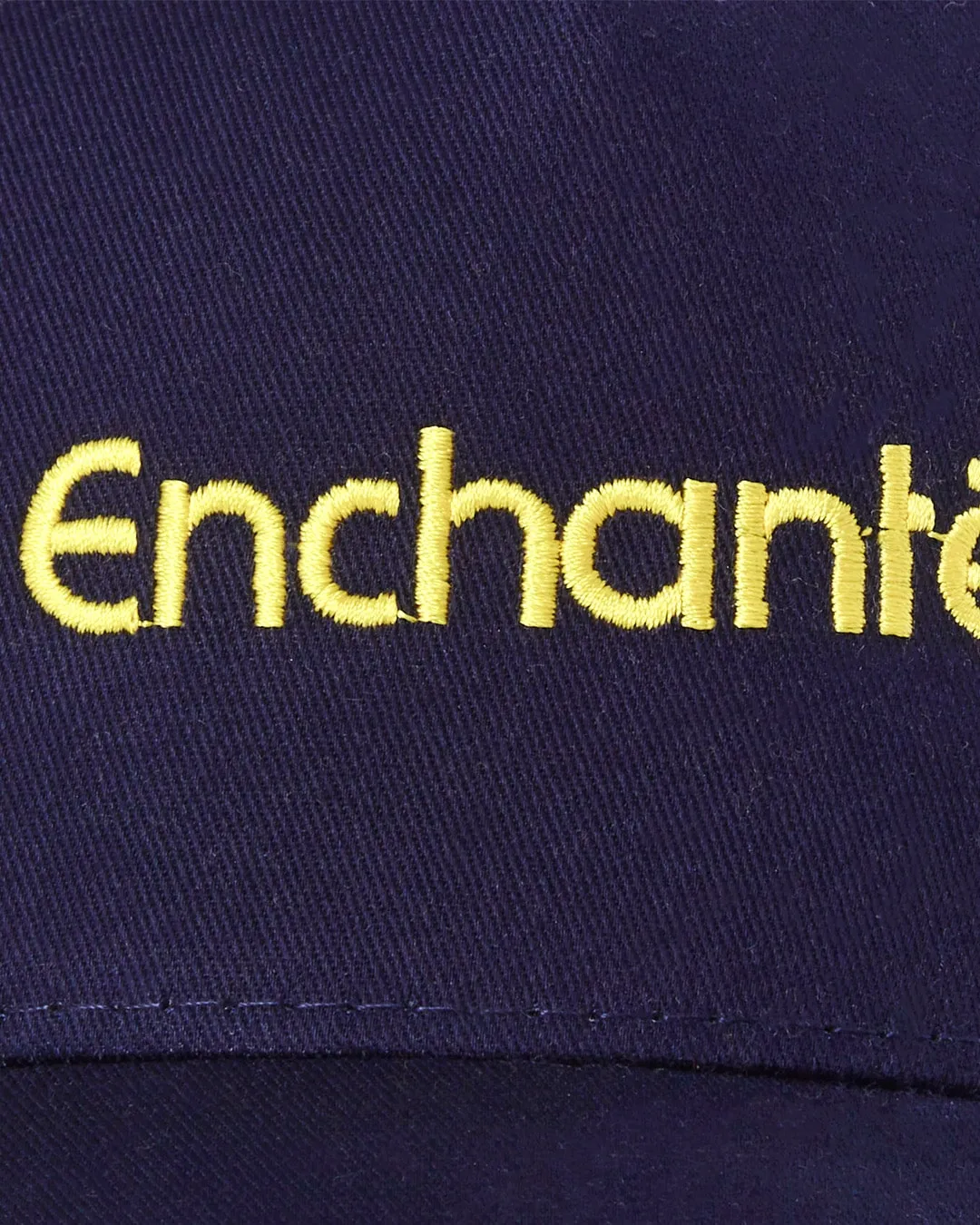 Enchanté Beach Trucker Hat