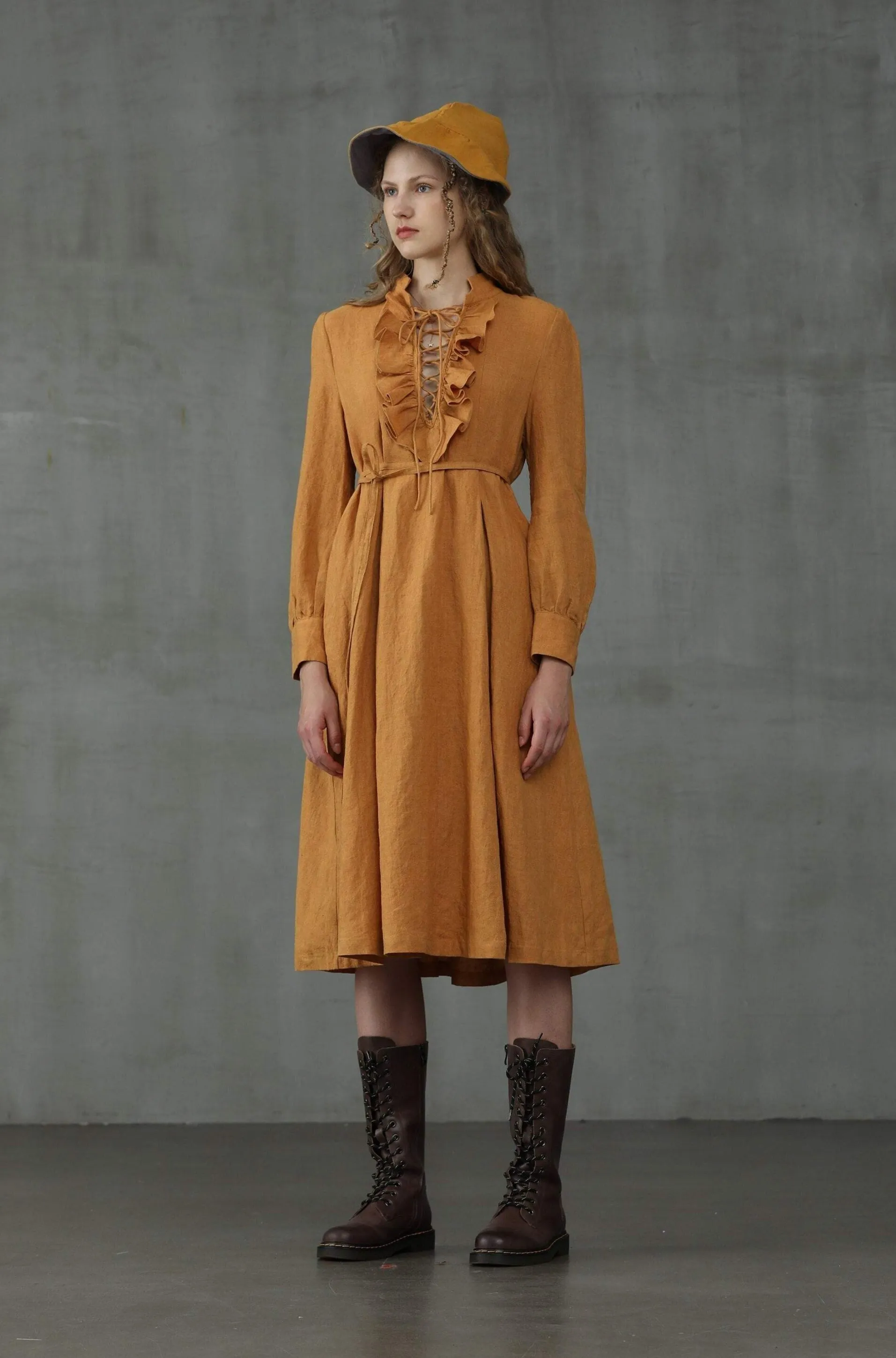 Lady Pearl 17 | Lace-up Linen Dress