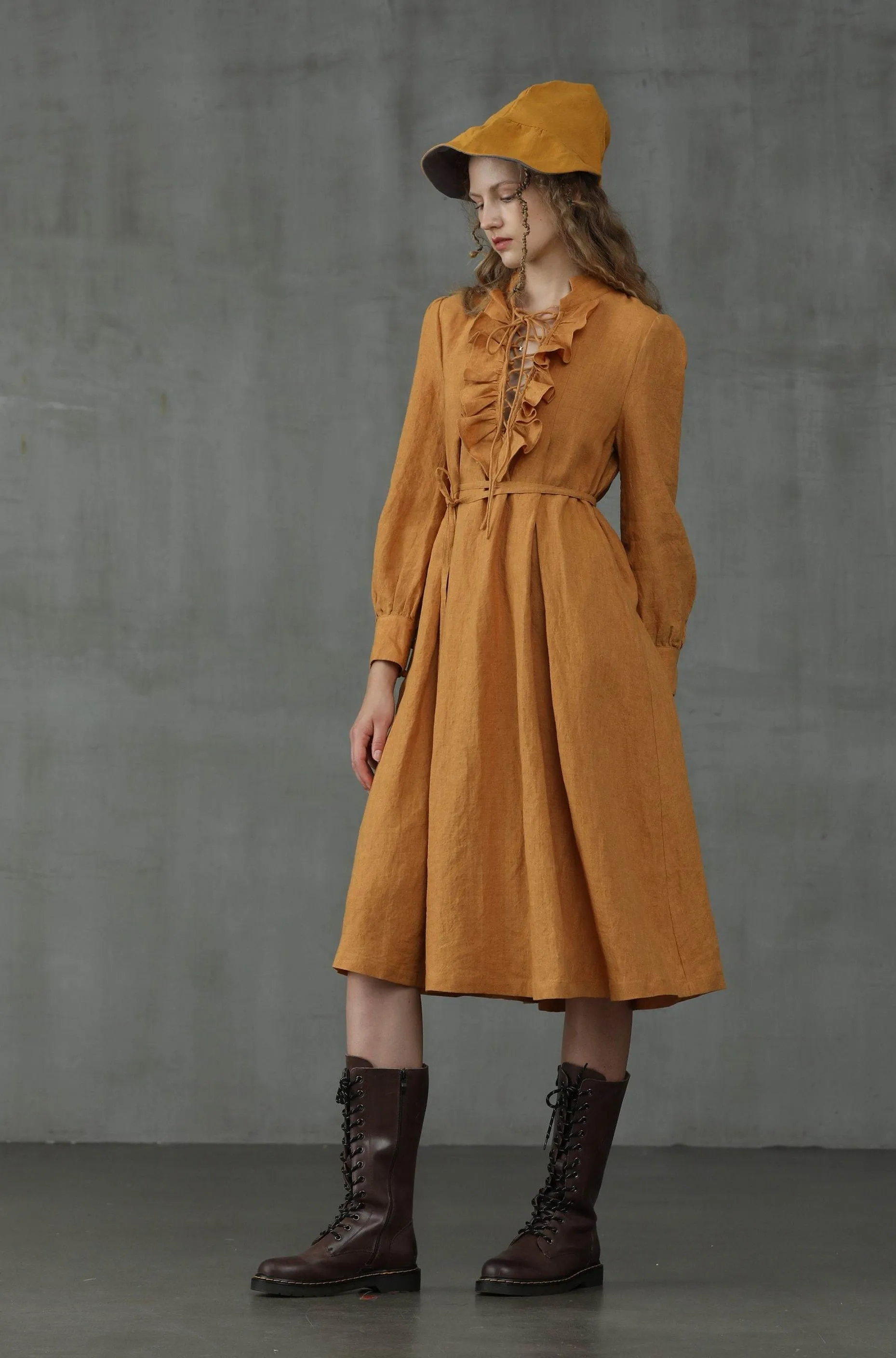 Lady Pearl 17 | Lace-up Linen Dress