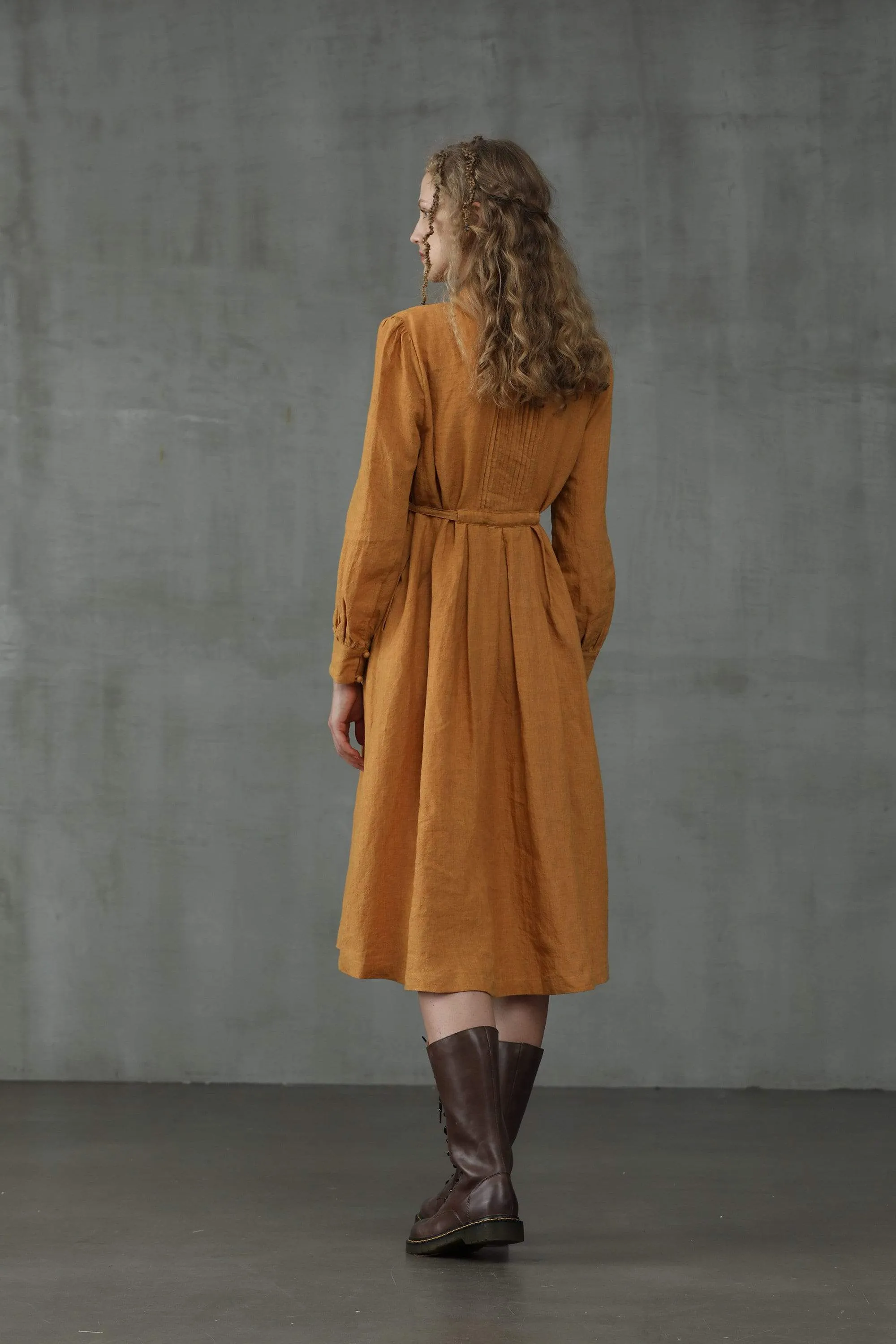Lady Pearl 17 | Lace-up Linen Dress
