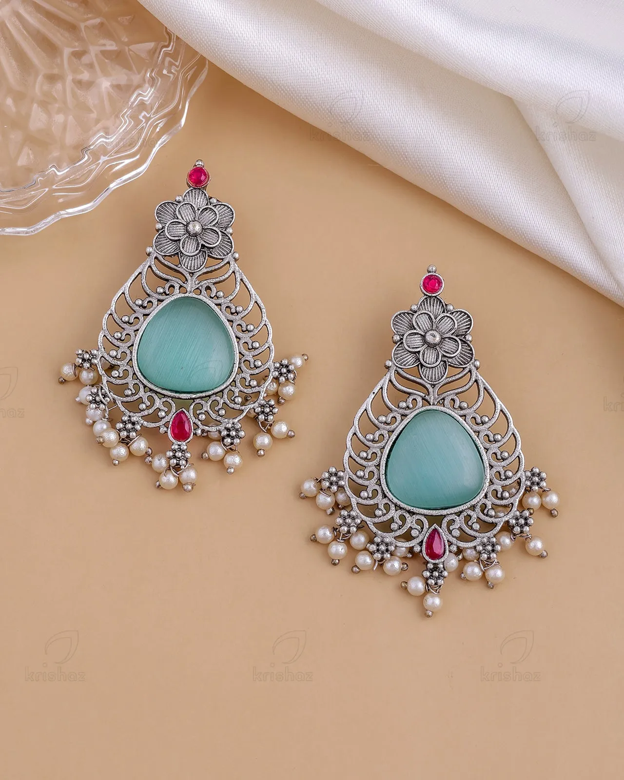 Mishka Floral Dangler Earrings - wxo