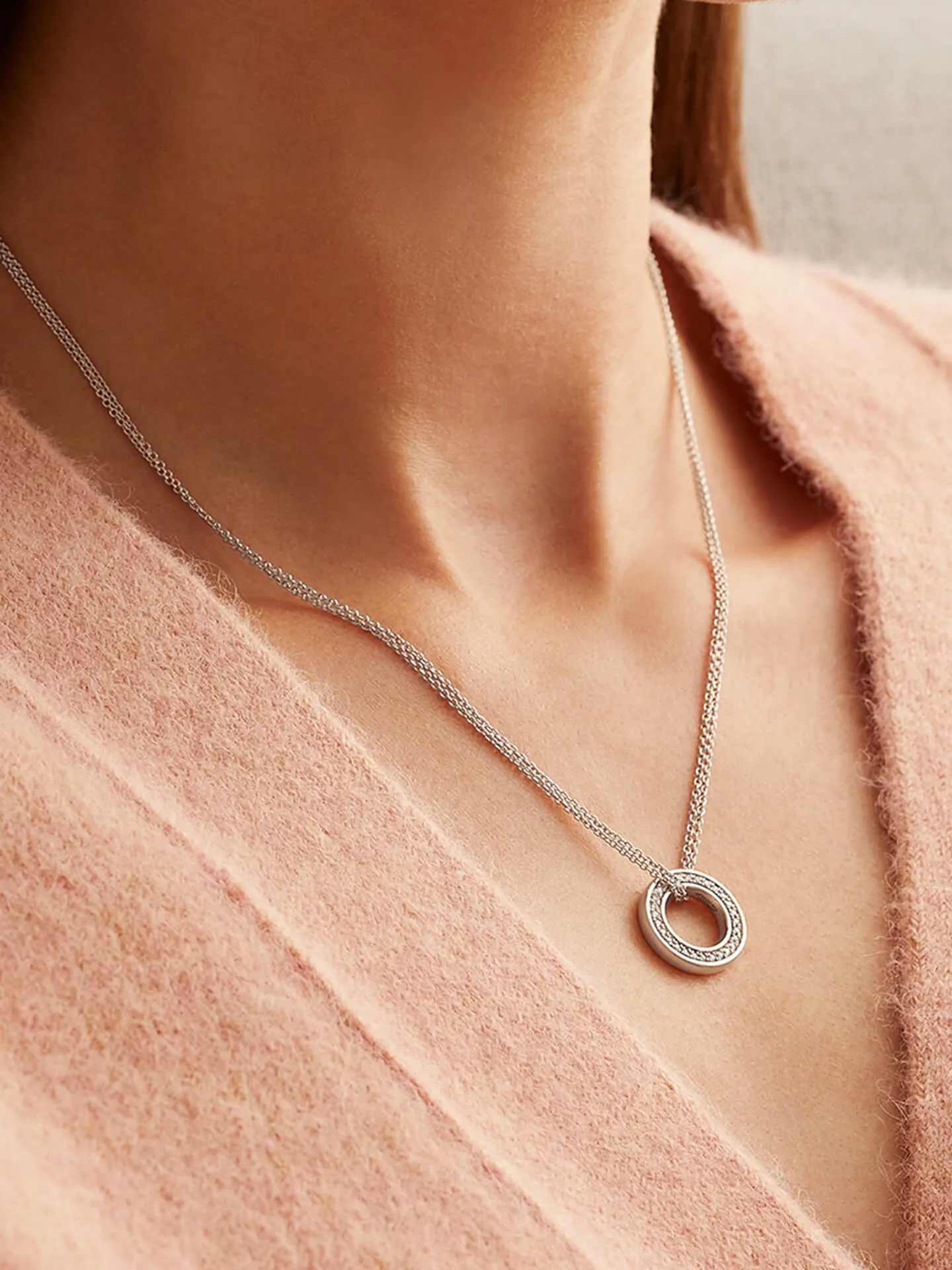 Roulette Medium White Gold Diamond Pendant